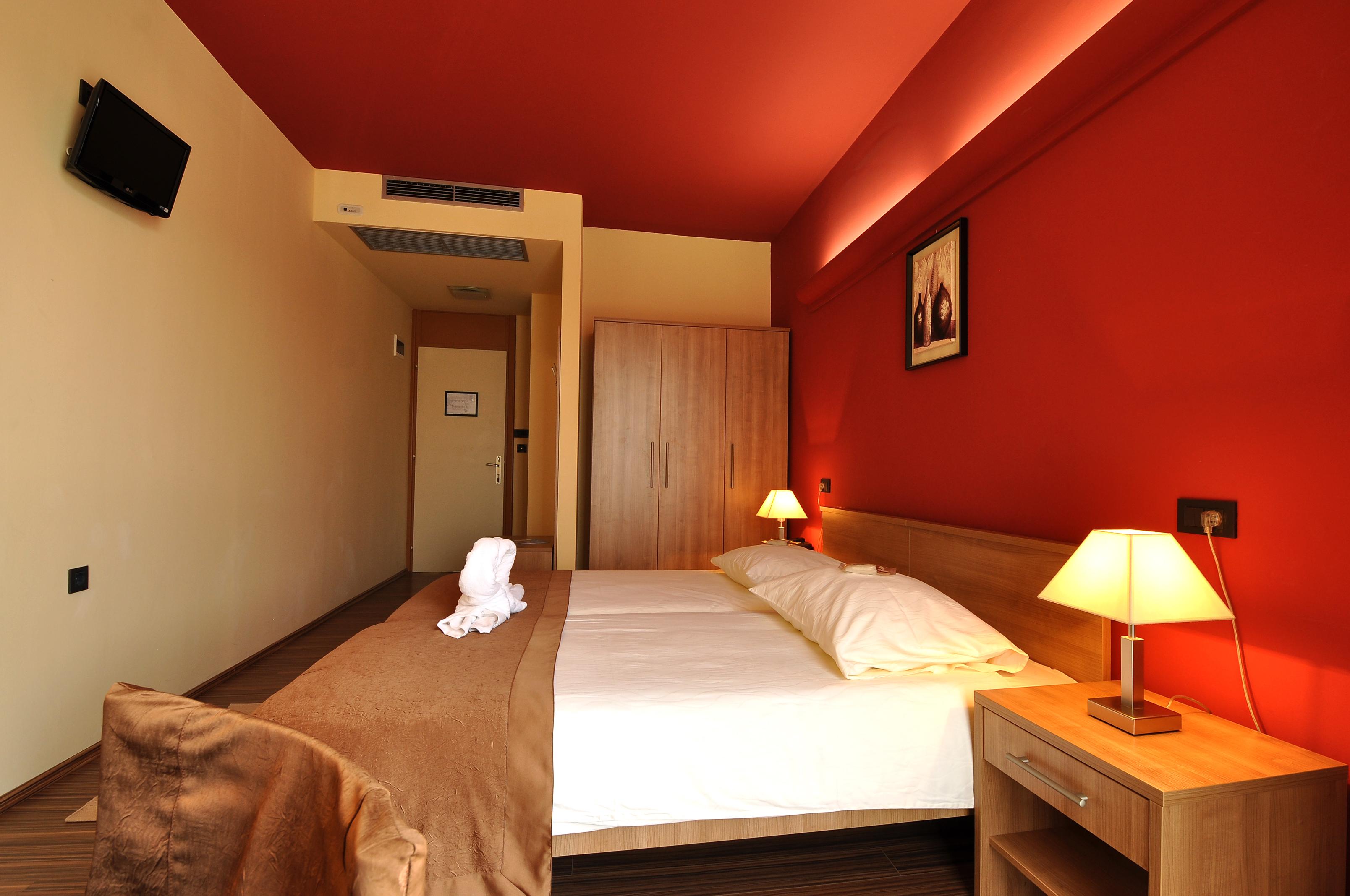 Hotel Fontana Buzet Eksteriør bilde